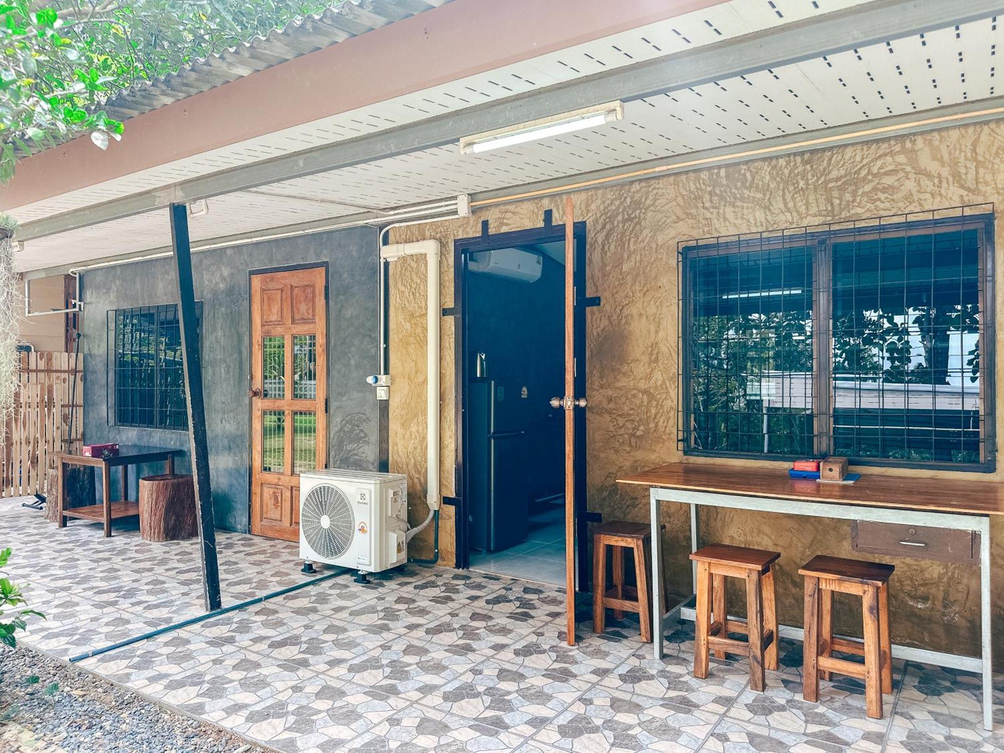 Baan Panmala Guesthouse - Ao Luek, Krabi town المظهر الخارجي الصورة